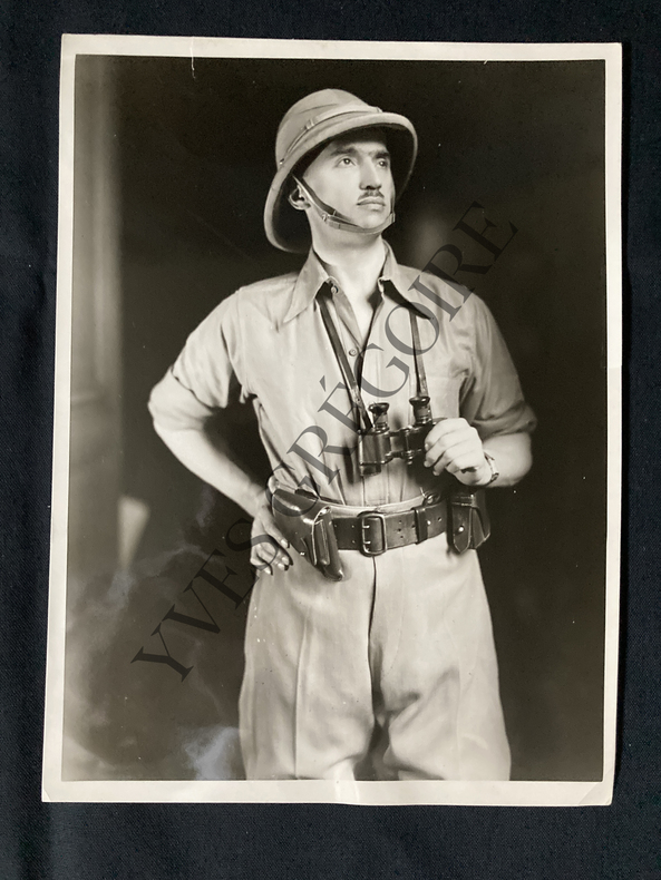 PHOTOGRAPHIE PORTRAIT DU PRINCE SIXTE DE BOURBON EN TENUE DE COLON. 