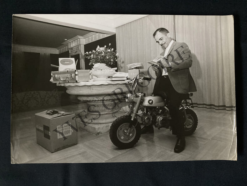 HUSSEIN DE JORDANIE FETE SES 35 ANS-PHOTOGRAPHIE GENEVIEVE CHAUVEL. 