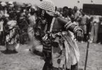 Féticheur Bacongo. Germaine Krull, Ellebé et Robert CarmeT