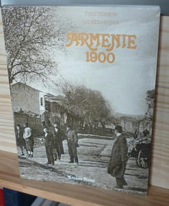 Arménie 1900, récit d'yves Ternon, iconographie et mise en pages de J.-C. Kebabdjian avec la collaboration d'Elisabeth Donabédian, éditions Astrid, Paris, 1980.