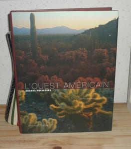 L'Ouest Américain, texte Jean-Yves Montagu, photographies Alain Thomas, Collection Grands Voyageurs, Paris, éditions du Chêne, 1996.