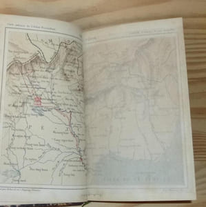 Pékin, Yeddo, San Francisco. Voyage autour du monde. Ouvrage enrichi de quatre cartes et de quinze gravures-photographies par Deschamps. Deuxième édition, Paris, Plon, 1872.