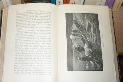 Voyage de la Jeannette. Journal de l'expédition édité par les soins de la veuve de l'auteur Mme Emma De Long et traduit de l'anglais avec son autorisation par Frédéric Bernard, ouvrage contenant 62 gravures et 10 cartes, Paris, Hachette, 1885.
