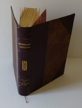 Histoire d'un conscrit de 1813. Avec douze gravures imprimées en couleurs de Bourdier. Byblis. Éditions du Sagittaire. Paris. 1931.. ERCKMANN-CHATRIAN