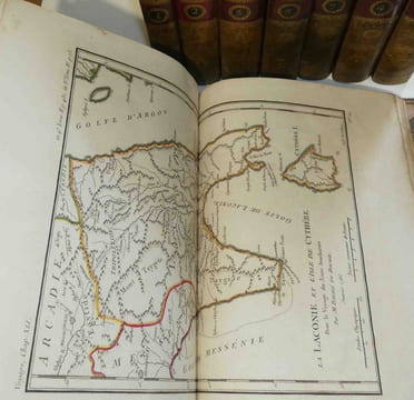 Voyage du jeune Anacharsis en Grèce dans le milieu du quatrième siècle avant l’ère vulgaire. Troisième édition. A Paris. Chez de Bure. 1790.. ...