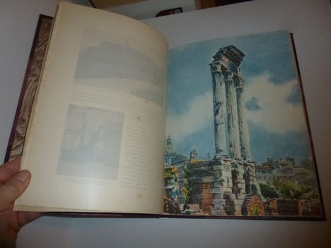 Rome. Ouvrage orné de 317 héliogravures et de 17 héliogravures en hors-texte par N. Ramorino. Collection Visions d'Italie. Alpina. Paris. 1928.. ...