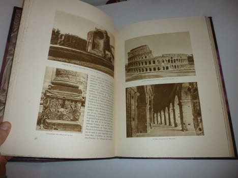 Rome. Ouvrage orné de 317 héliogravures et de 17 héliogravures en hors-texte par N. Ramorino. Collection Visions d'Italie. Alpina. Paris. 1928.. ...