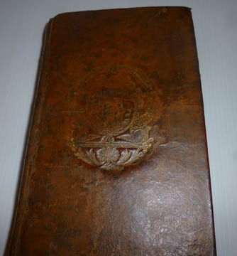 Révolutions de Portugal. Nouvelle édition revue et augmentée. Paris. Chez Aumont. 1768.. VERTOT