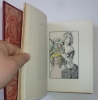 Autour de la Reine. Illustré par Drésa & Bérengier. Collection les panathénées. Éditions Lapina. Paris. 1926. NOLHAC, Pierre de