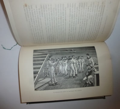 "Histoire de l'École navale et des institutions qui l'ont précédée par un ancien officier [Pech de Cadel] ; avec lettre du vice-amiral Jurien de la ...