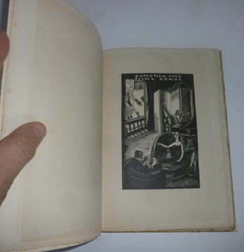 Entretien avec Julien Benda par Frédéric Lefèvre avec un frontispice et des vignettes gravées sur bois. Le livre. Paris. Émile Chamontin. 1925.. ...