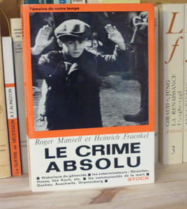 Le crime absolu, traduit de l'anglais par Marie-Alyx Revellat, Paris, Stock, 1967.