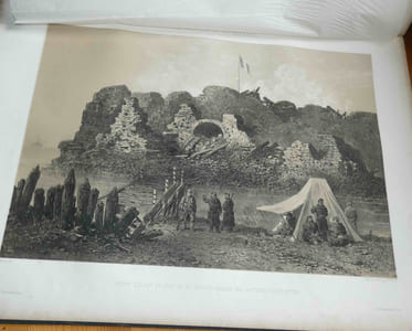Nos souvenirs de Kil-Bouroun, pendant l’hiver passé dans le liman du Dnieper 1855-56. Les officiers, officiers mariniers et marins de la division navale de Kil-Bourou. Paris. Artus-Bertrand. 1855-1856.