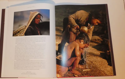 L'Inde des tribus oubliées, préface par Dominique Lapierre, traduit de l'anglais par Frabçoise Fauchet. Paris. Éditions du chêne. 1993.