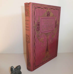 Mémoires du sergent Bourgogne (1812-1815). Publiés d'après le manuscrit original (---). Ouvrage illustré de 24 gravures. Paris. Hachette et Cie. 1914.