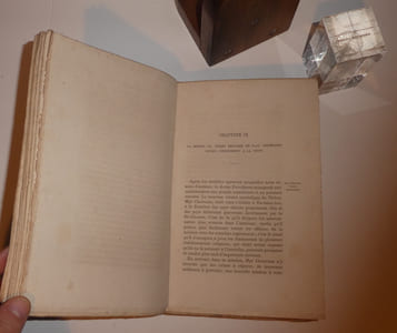 Le Thibet. Correspondance des missionaires. Deuxième édition. Paris, Librairie catholique de l'oeuvre de Saint-Paul. 1885.