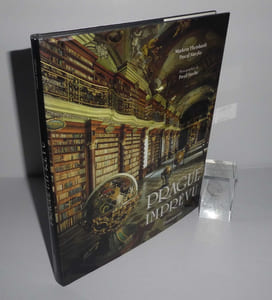 Prague imprévu, photographies de Pavel Stecha. Paris. Flammarion. 1994.