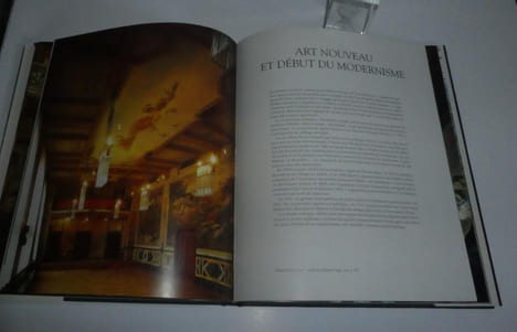 Prague imprévu, photographies de Pavel Stecha. Paris. Flammarion. 1994.. THEINHARDT, Marketa - VAREJKA, Pascal