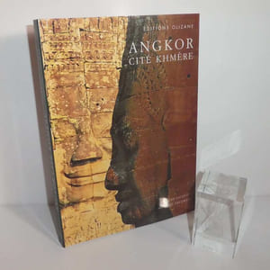 Angkor. Cité Khmère. Éditions Olizane. 2000.