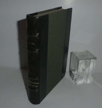 Ambassadeur des bêtes. Traduction de Simone Ratel. Paris. Boivin et Cie. 1941.. OWL, Grey