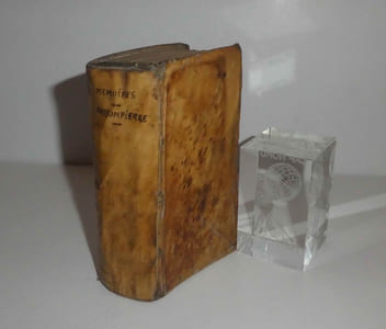 Mémoires du mareschal de Bassompierre contenant l'histoire de sa vie et de ce qui s'est fait de plus remarquable à la cour de France pendant quelques années, Cologne : P. Du Marteau, 1665.