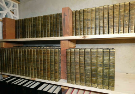 "Collection des mémoires relatifs à l'histoire de France depuis l'avènement de Henri IV jusqu'à la paix de Paris conclue en 1763 ; avec des notices sur chaque auteur, et des observations sur chaque ouvrage. Paris. Foucalut. 1820-1829."