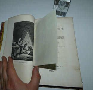 "Abrégé de l'histoire générale des voyages contenant ce qu'il y a de plus remarquable, de plus utile et de mieux avéré dans les pays où les voyageurs ont pénétré ; les moeurs des habitans, la religion, les usages, arts et sciences, commerce, manufactures. Nouvelle édition (---). TOME XVIIe. Paris. Chez Ledentu. 1825."