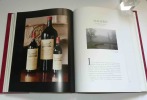 "Châteaux ; demeures de charme dans le vignoble bordelais. Aubéron.  Bordeaux. 1994.". DE BIÉLEVILLE, Diane GODEAUT, Jean-Pierre
