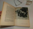 Mes éléphants du Tchad, traduit par Henri Daussy. Couverture et têtes de chapitres de René Garcia. Arthaud. Paris-Grenoble. 1952.. OBERJOHANN, ...