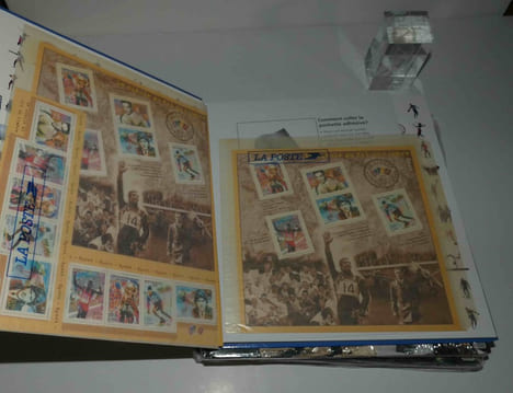 Le siècle au fil du timbre. N°1,2,3,4,5. 2000-2002.. COLLECTIF - LA POSTE