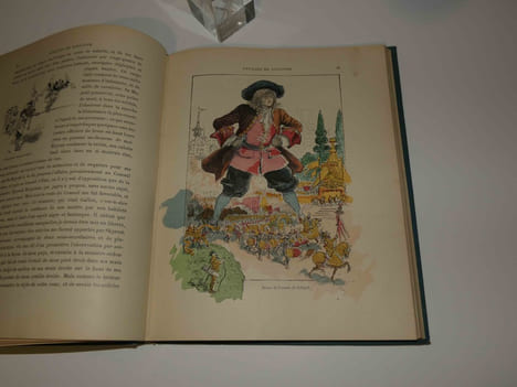 Voyages de Gulliver. Illustrations de A. Robida. Édition pour la jeunesse précédée d'une introduction par M.L Tarsot. Paris. Librairie Renouard - ...