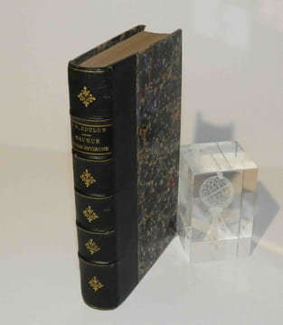 Époques saumuroises, ou esquisses historiques et anecdotiques sur Saumur et ses environs depuis son origine jusqu'à nos jours, avec la biographie de ...