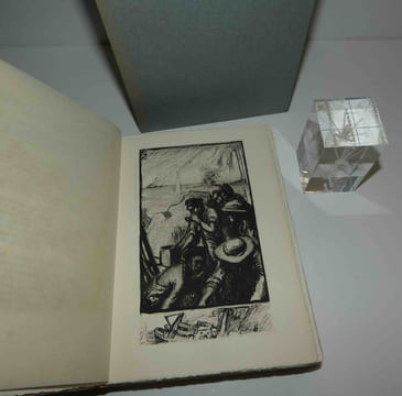"Combats et batailles sur mer. Septembre 1914 - décembre 1914 ; orné d'eaux-fortes de Ch. Fouqueray. Paris : Librairie de la Revue française : Alexis ...