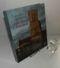 "Lumières romanes : en Charentes - Romanesque Reflections in Charentes. Philippe Julien-Labruyère, photographies ; Isabelle Oberson, texte français ; ...