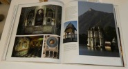 Les palais indiens.  Traduit de l'anglais par Arnaud Dupin de Beyssat. Thames et Hudson. 2004.. MICHELL, George - MARTINELLI, Antonio