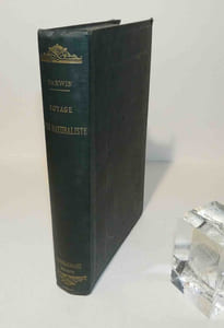 "Voyage d'un naturaliste autour du monde : fait à bord du navire le Beagle de 1831 à 1836 ; traduit de l'anglais par Edmond Barbier. Paris : C. Reinwald, 1875."