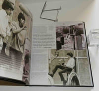 Rolling with The Stones, la saga d'un groupe mythique en 3000 photos. E/P/A, Hachette Livre 2003.