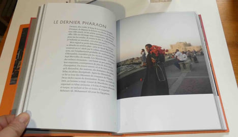 "Impressions d'Égypte - Texte : Gilbert Sinoué ; photographies, Denis Dailleux. Collection : Impressions de voyage. Paris : La Martinière, 2011.". ...