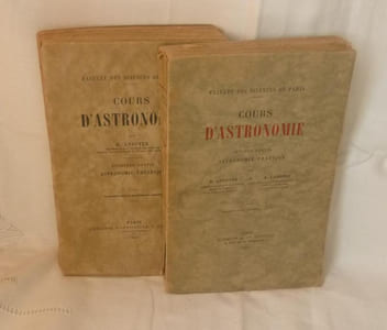 Cours d'Astronomie, troisième édition entièrement refondue, Paris, Librairie Scientifique Hermann, 1923-1924.