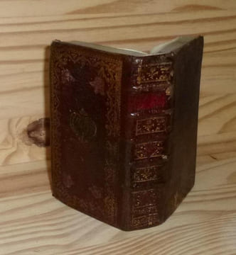 Le petit paroissien romain, contenant l'office divin des dimanches et fêtes, nouvelle édition, A Paris, Chez De Hansy, 1778.. Maupin (R.-P.)