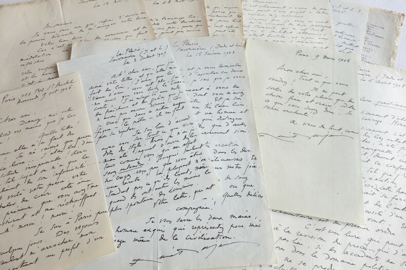 Correspondance de 11 lettres autographes signées René Benjamin à Sisley Huddleston et de 8 lettres autographes signées Sisley Huddleston à René ...