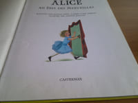 Alice Au Pays Des Merveilles