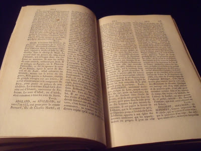 Biographie Universelle Ancienne Et Moderne Ou Histoire Par Ordre Alphabétique De La Vie Publique Et Privée De Tous Les Hommes Qui Se Sont Fait Remarquer Par Leurs Ecrits ,Leurs Actions ,Leurs Talents ,Leurs Vertus Ou Leurs Crimes ,Ouvrage rédigé par une Société de gens  de lettres et de savants.