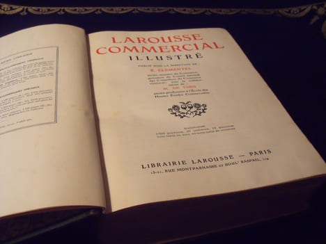 Larousse Commercial Illustré. Collectif Sous La Direction De E .Clémentel