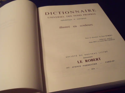 Dictionnaire Universel Des Noms Propres Illustré En Couleurs )