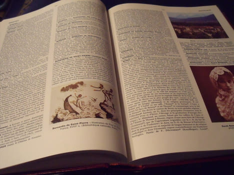 Dictionnaire Universel Des Noms Propres Illustré En Couleurs ). Collectif (sous la direction de Paul Robert )