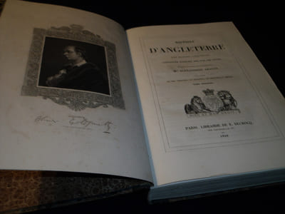 Histoire D'Angleterre Continuée jusqu'en 1815 par CH.Coote et jusqu'à nos jours par le traducteur Mlle Alexandrine Aragon .