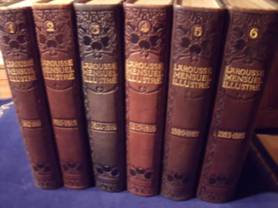 Larousse Mensuel