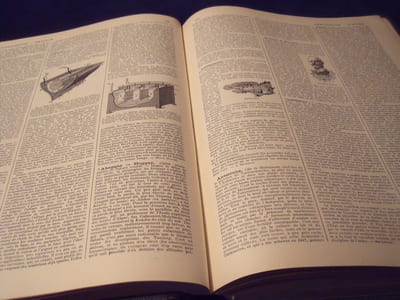 Larousse Mensuel