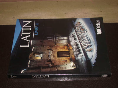 Latin Livre II